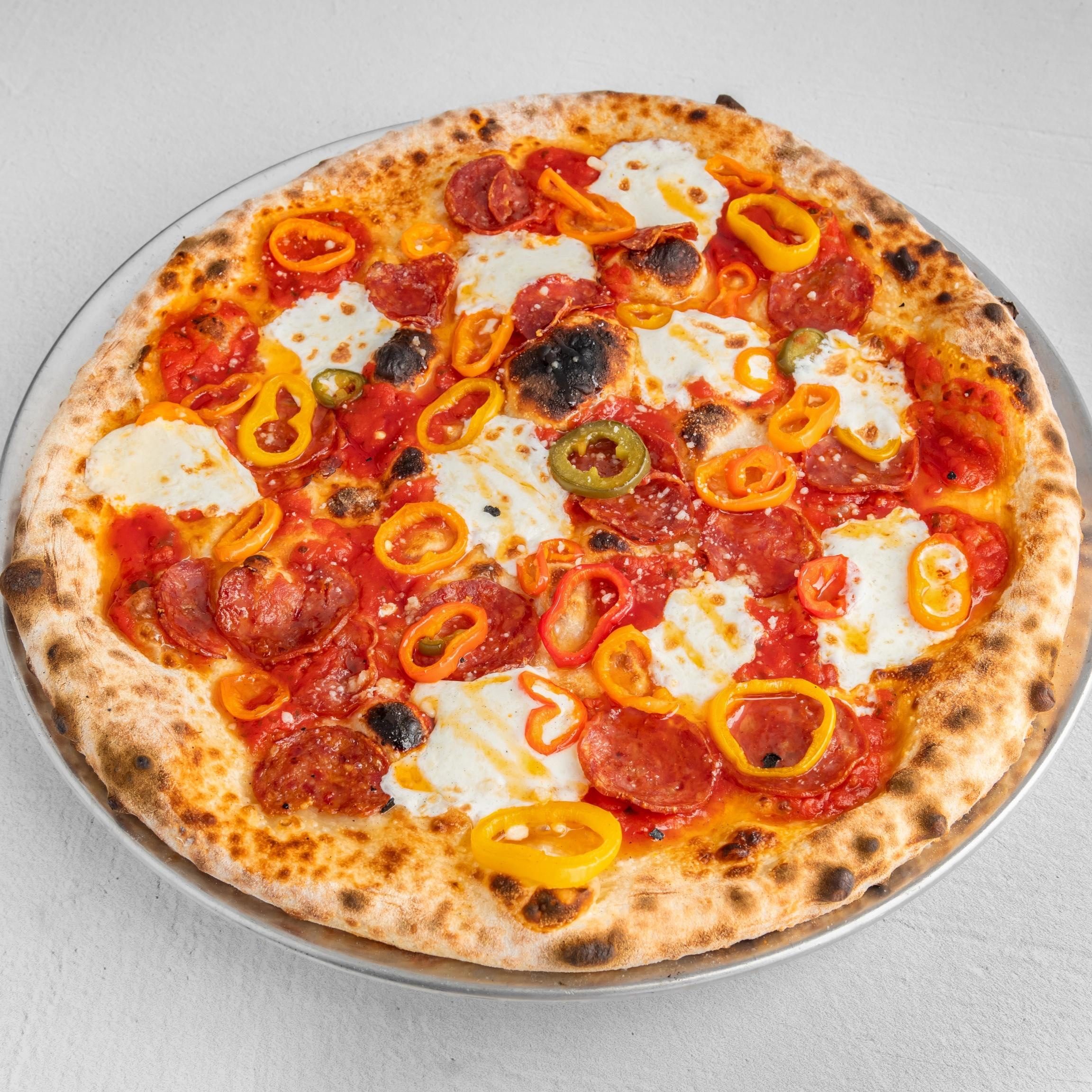 Hot Mozz Special (16").